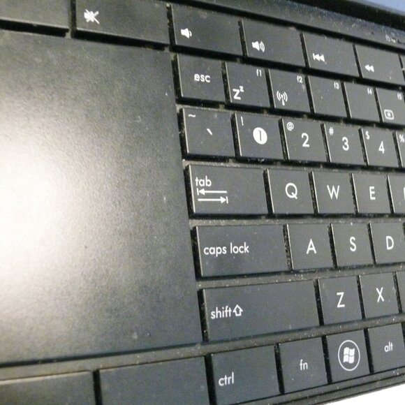 Bang Olufsen Asus Laptop - Picture 10 of 15